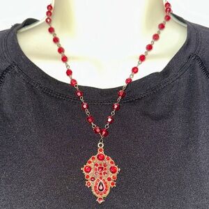 Dressy Art Deco Look Red Rhinestone Pendant Beaded & Gold Tone ‎ Necklace